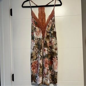 La Vie En Rose | Floral Lace Slip